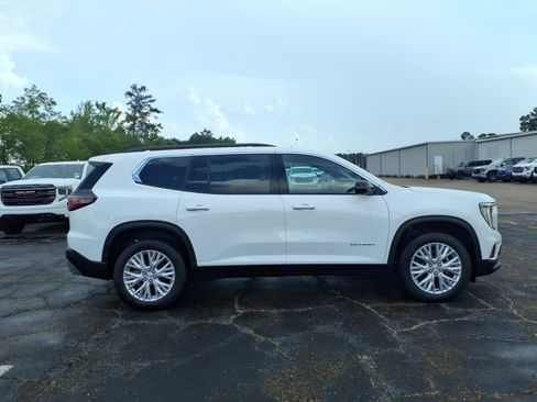 New 2026 GMC Acadia Elevation FWD image 3