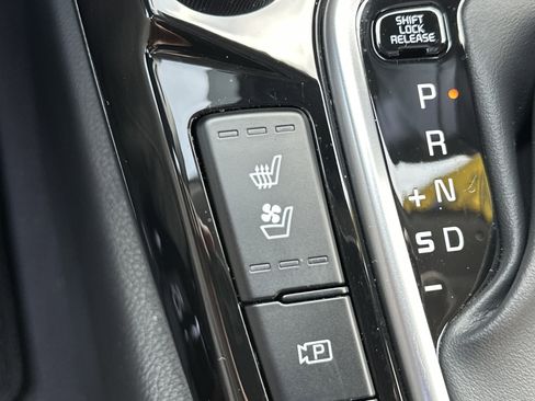 Used 2024 Kia Seltos SX w/ SX Sunroof Package image 33