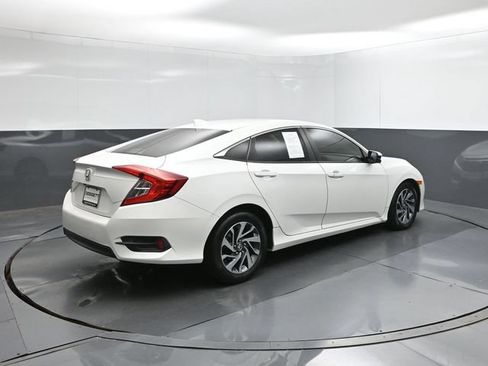 Used 2018 Honda Civic EX image 11