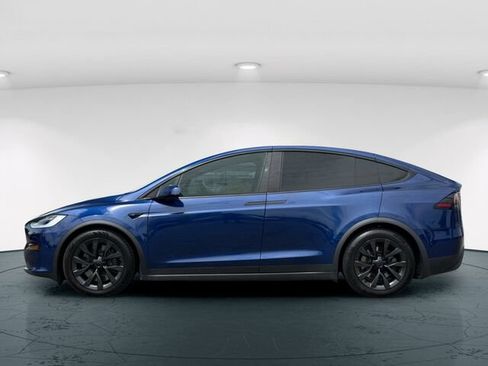 Used 2023 Tesla Model X AWD/4WD image 4