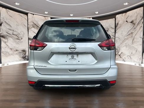 Used 2019 Nissan Rogue S image 6