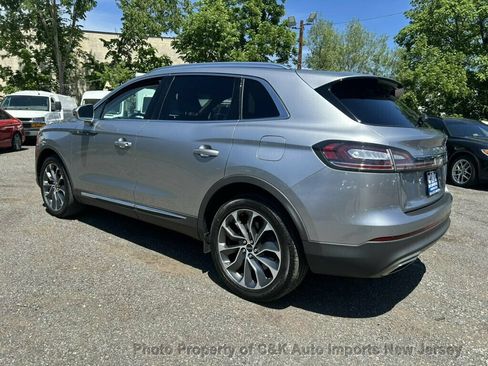 Used 2022 Lincoln Nautilus Reserve w/ Cargo Utility Package AWD/4WD image 16