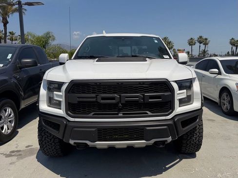 Used 2019 Ford F150 Raptor w/ Equipment Group 802A Luxury AWD/4WD image 2