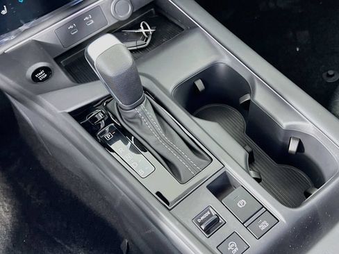 New 2026 Nissan Sentra SV w/ SV Convenience Package FWD image 15