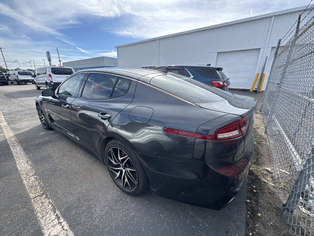 Used 2022 Kia Stinger GT-Line w/ Sun & Sound Package RWD image 11
