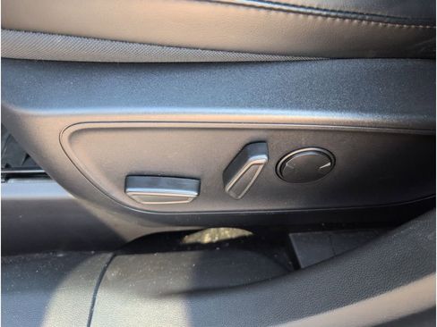 Used 2024 Ford Escape ST-Line w/ Tech Pack #1 image 11