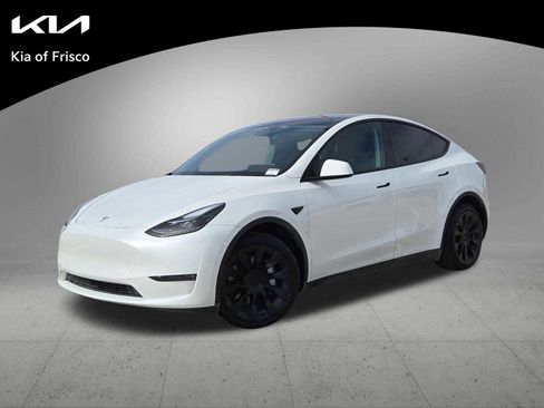 Used 2024 Tesla Model Y Long Range image 1