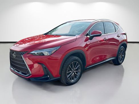 Used 2025 Lexus NX 250 FWD w/ Towing Package (2000 Lbs) image 7