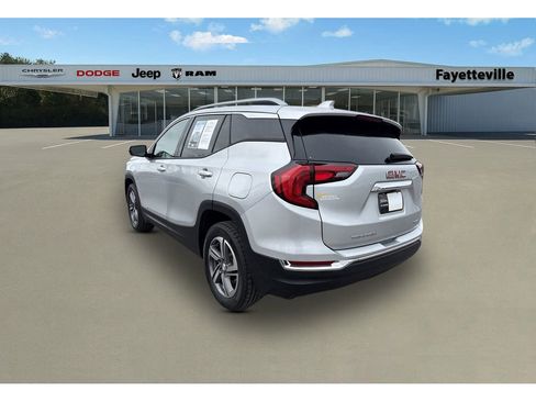 Used 2020 GMC Terrain SLT w/ Preferred Package image 5