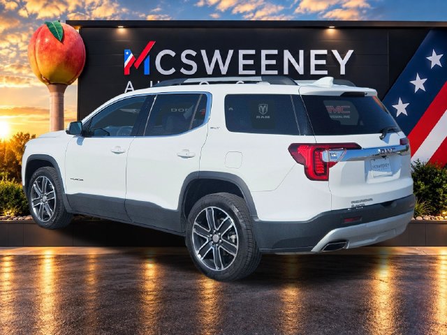Used 2023 GMC Acadia SLT w/ Preferred Package FWD image 3
