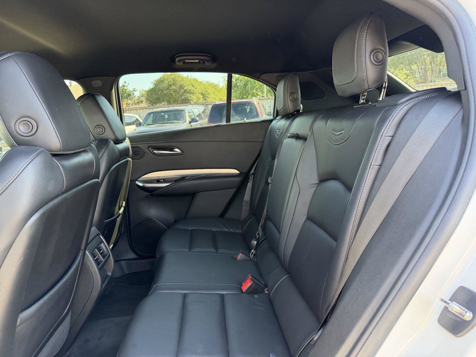 Used 2023 Cadillac XT4 Premium Luxury w/ Technology Package FWD image 18