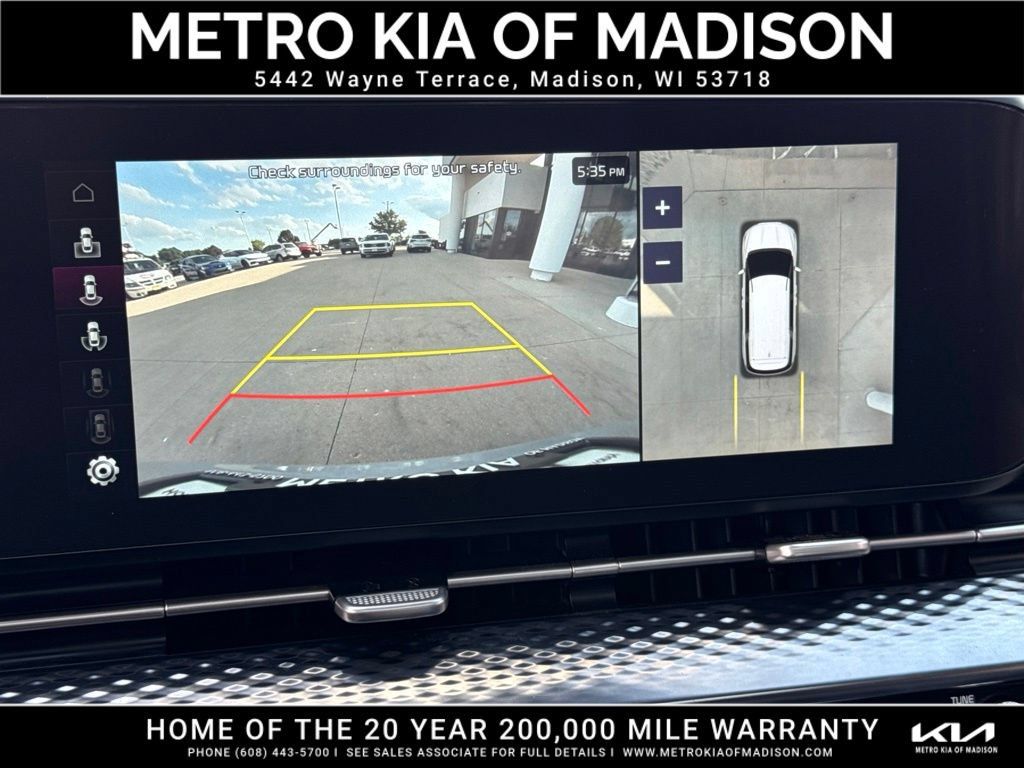 Used 2024 Kia Carnival SX Prestige FWD image 26