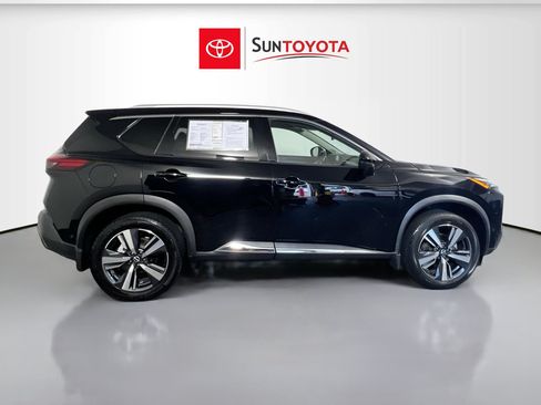 Used 2022 Nissan Rogue SL w/ SL Premium Package FWD image 2