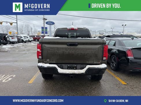 Used 2024 Chevrolet Colorado ZR2 w/ ZR2 Convenience Package III image 3