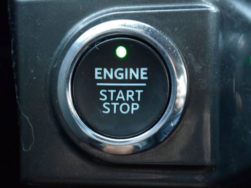 Used 2021 Ford F150 XLT w/ Equipment Group 302A High RWD image 14