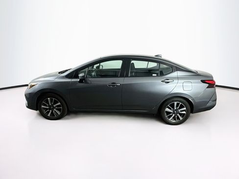 Used 2025 Nissan Versa SV FWD image 4