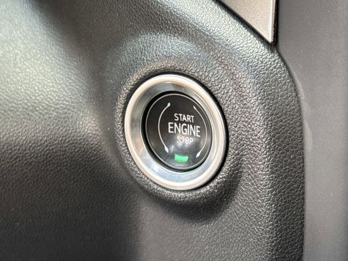 Used 2021 Chevrolet Silverado 3500 LT w/ Convenience Package image 18