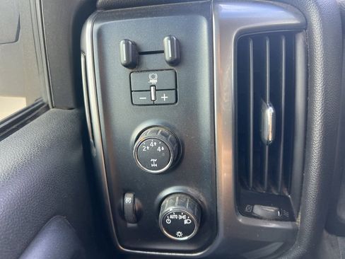 Used 2016 Chevrolet Silverado 2500 LT image 22