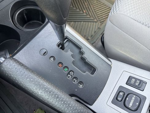 Used 2012 Toyota RAV4 4WD image 19