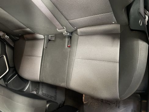 Used 2025 Kia Soul LX w/ LX Technology Package FWD image 11