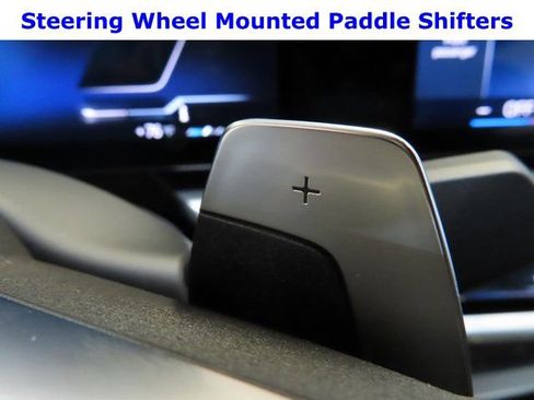 Used 2025 BMW 740i image 24