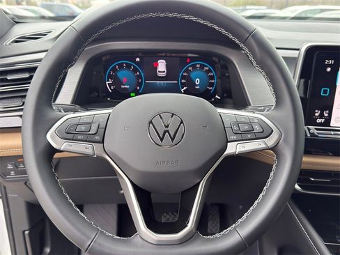 New 2026 Volkswagen Atlas Cross Sport SE image 14