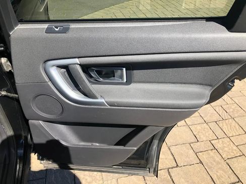Used 2015 Land Rover Discovery Sport HSE AWD/4WD image 30