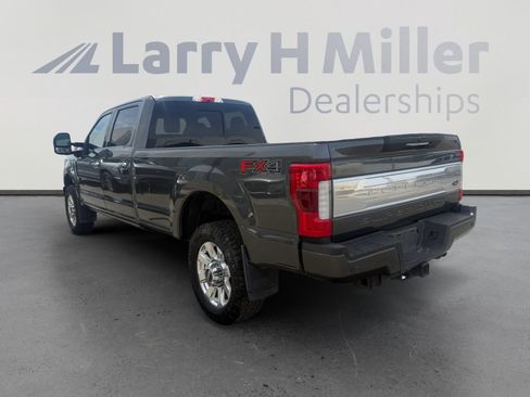 Used 2019 Ford F350 Platinum w/ Platinum Ultimate Package AWD/4WD image 3