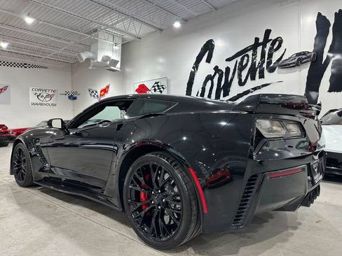 Used 2017 Chevrolet Corvette Z06 RWD image 4