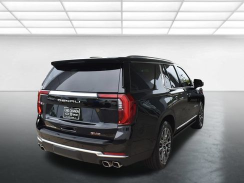 Used 2026 GMC Yukon Denali w/ Sun & Power Step Package RWD image 8