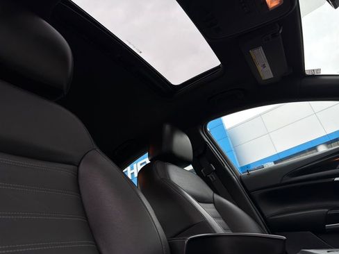 Used 2017 Buick Regal GS w/ Driver Confidence Package #2 image 17