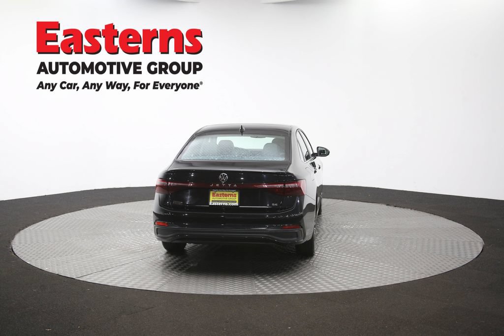 Used 2025 Volkswagen Jetta SE FWD image 39