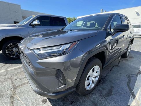 Used 2024 Toyota RAV4 LE image 9