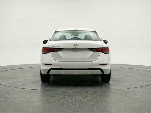 Used 2025 Nissan Sentra S image 7