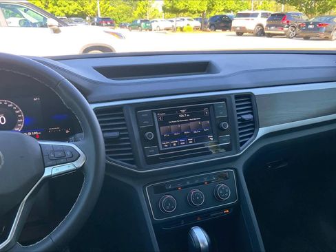 Used 2023 Volkswagen Atlas SE AWD/4WD image 7