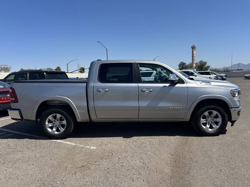 Used 2022 RAM 1500 Laramie AWD/4WD image 5