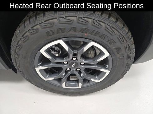 New 2026 Chevrolet Equinox ACTIV w/ Convenience Package III AWD/4WD image 24