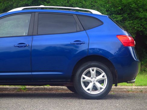 Used 2008 Nissan Rogue SL w/ Moonroof Pkg AWD/4WD image 26