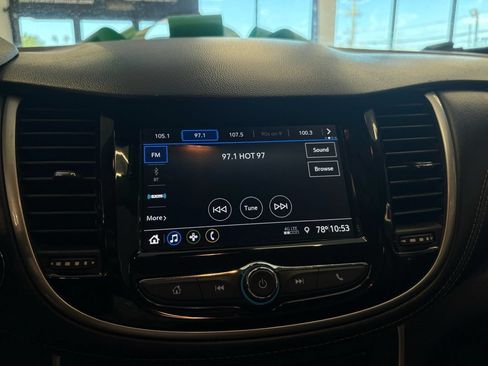 Used 2019 Chevrolet Trax LT w/ LT Convenience Package AWD/4WD image 31
