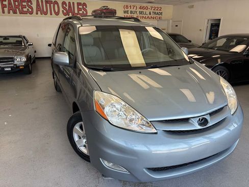 Used 2008 Toyota Sienna XLE FWD image 5