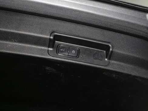 Used 2023 Ford Explorer XLT w/ Equipment Group 202A image 12