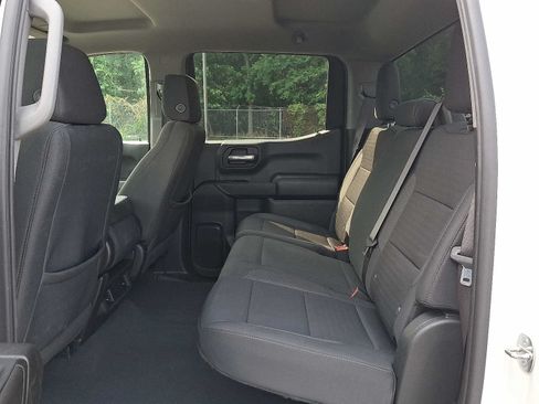 Used 2023 Chevrolet Silverado 1500 Custom AWD/4WD image 11