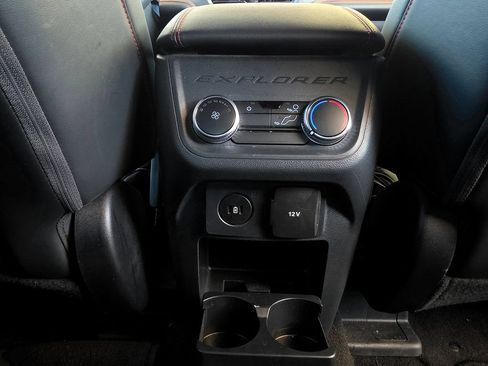 Used 2025 Ford Explorer ST-Line AWD/4WD image 79