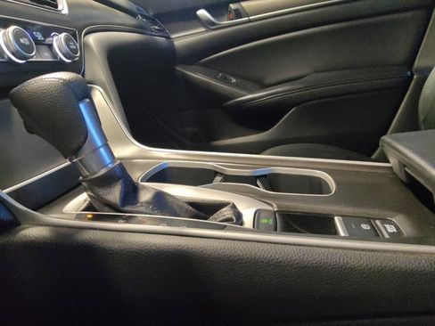 Used 2018 Honda Accord LX image 26