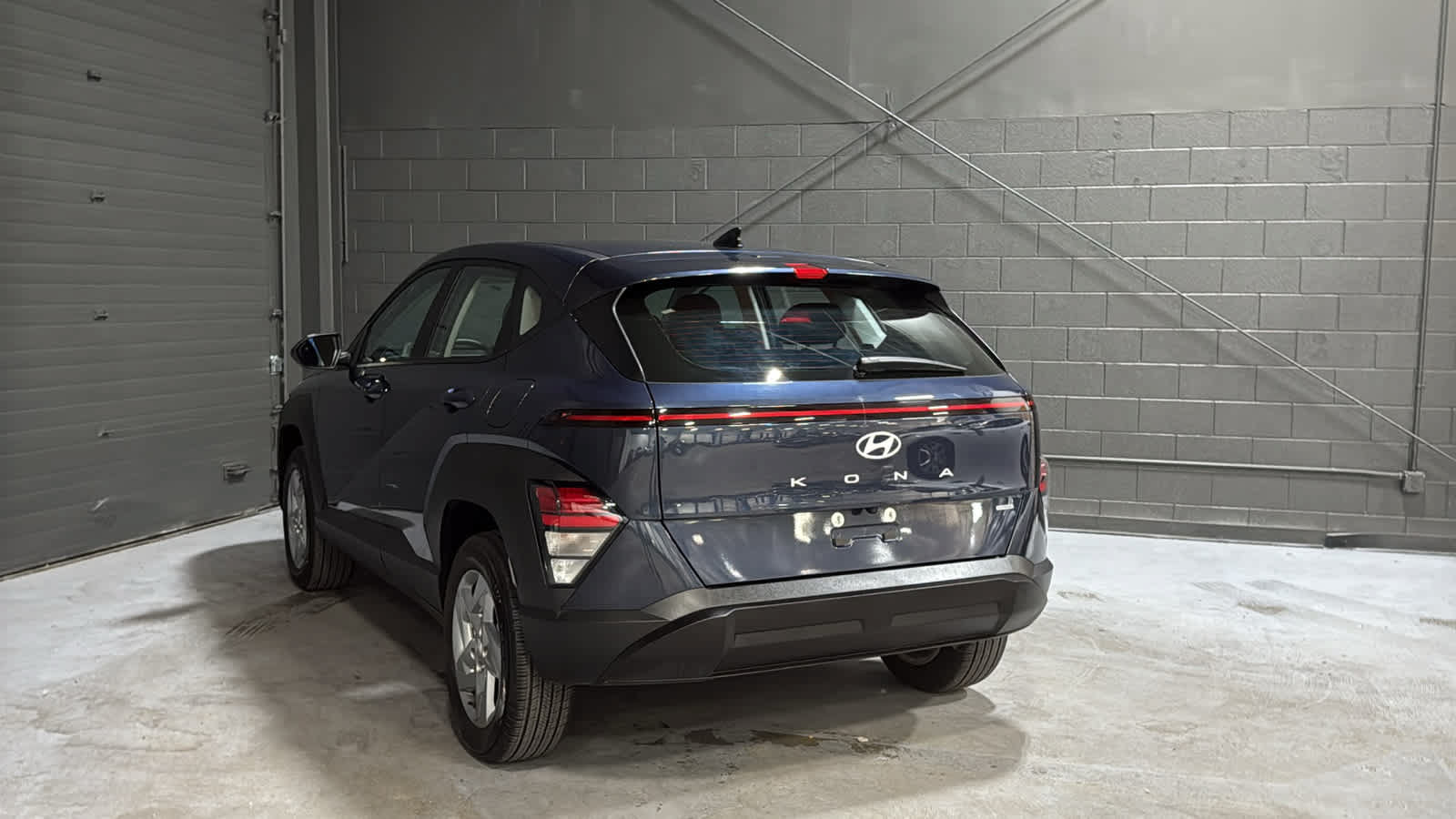 Used 2024 Hyundai Kona SE AWD/4WD image 6