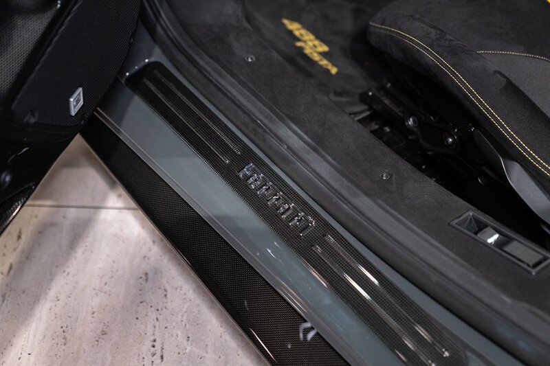 Used 2019 Ferrari 488 Pista Coupe RWD image 27