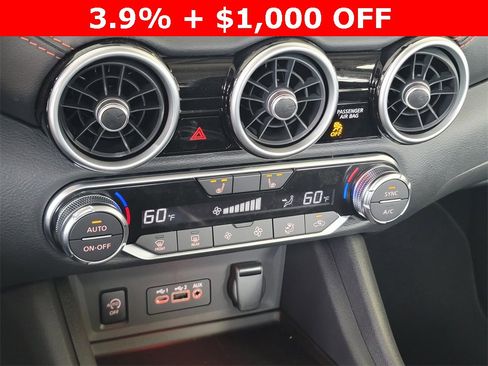 New 2025 Nissan Sentra SR w/ Midnight Edition image 17