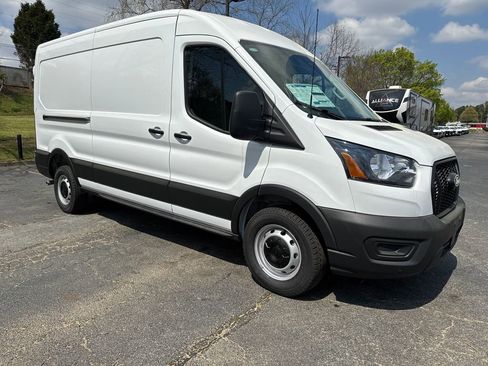 New 2026 Ford Transit 250 148 Medium Roof w/ Load Area Protection Package RWD image 1