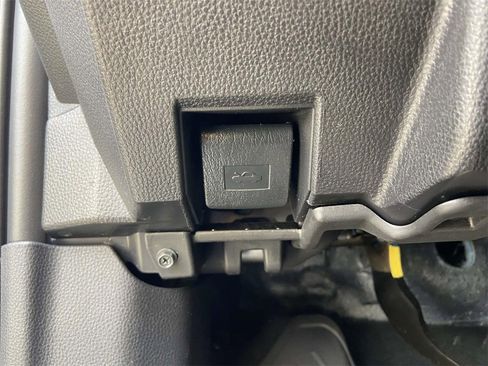 Used 2024 Toyota Tacoma SR5 image 27