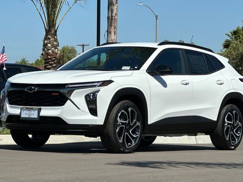 New 2026 Chevrolet Trax RS w/ Driver Confidence Package FWD image 8